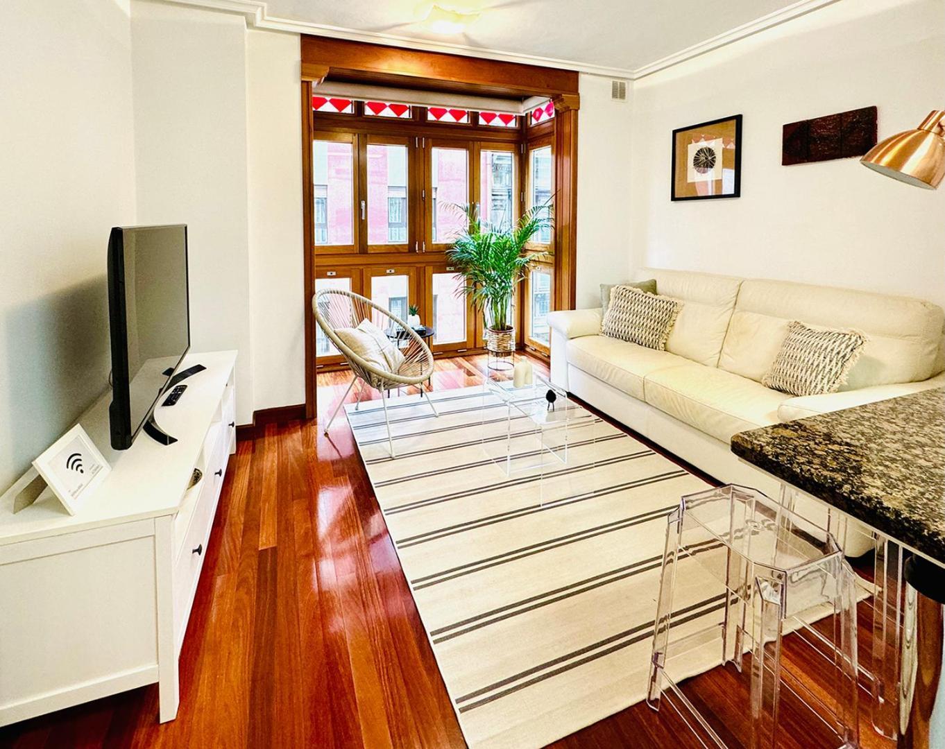 Apartamento "Balcon Del Parchis" A 200 Metros De La Playa Gijon Exterior photo